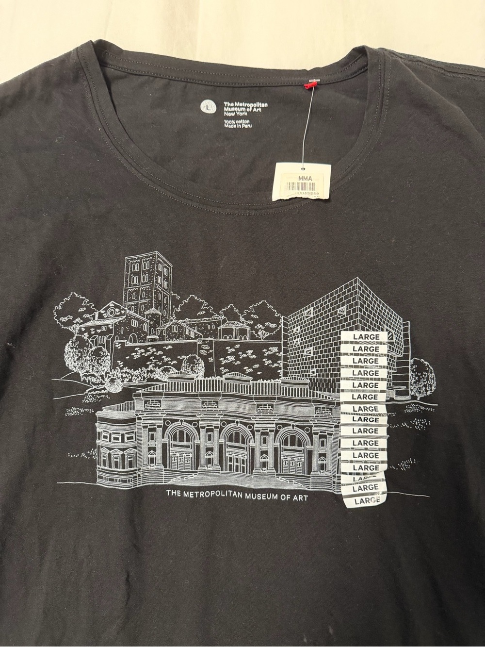 Metropolitan Museum of Art Black Graphic Tee - Picture 2 of 2